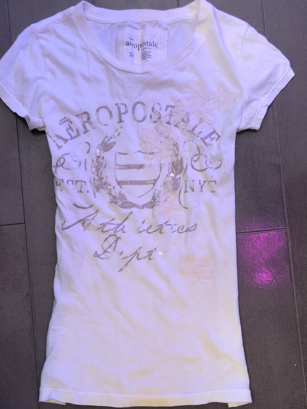 Aeropostale White Short Sleeve Graphic Tee with Metallic Crest